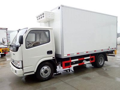 東風銳鈴冷藏車 專業(yè)冷鏈運輸的可靠伙伴
